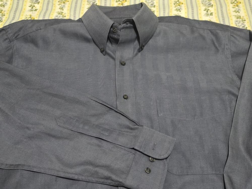 Jos A Bank Button Down Cotton Long Sleeve Shirt Medium Dark Blue Travelers